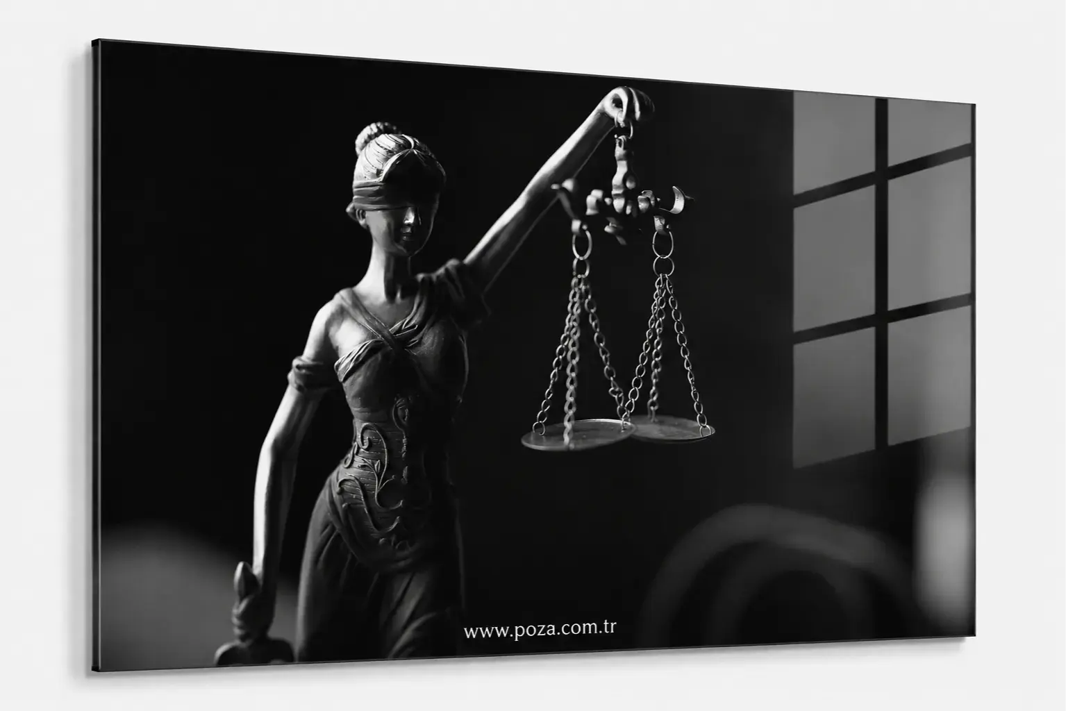 Siyah beyaz Themis Cam Tablo hukuk bürosu duvar dekorasyonu