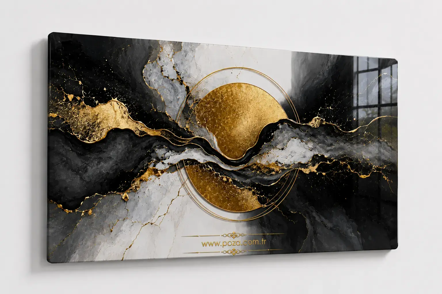 Siyah gold modern cam tablo ile lüks dekorasyon örneği